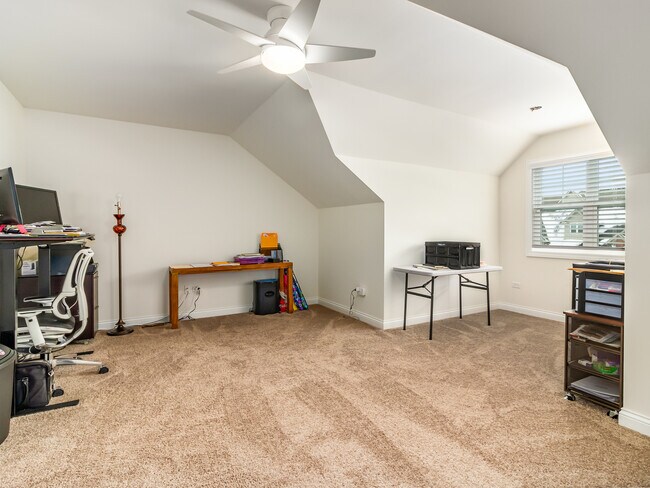 Building Photo - 1635 Castle Lawn Ct