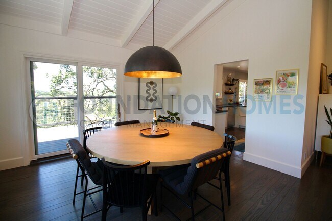 Building Photo - Fully Furnished 5BD/2.5BA Hillside View Home-FOUNDATION
