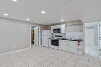 Building Photo - 1262 N Cir Cv