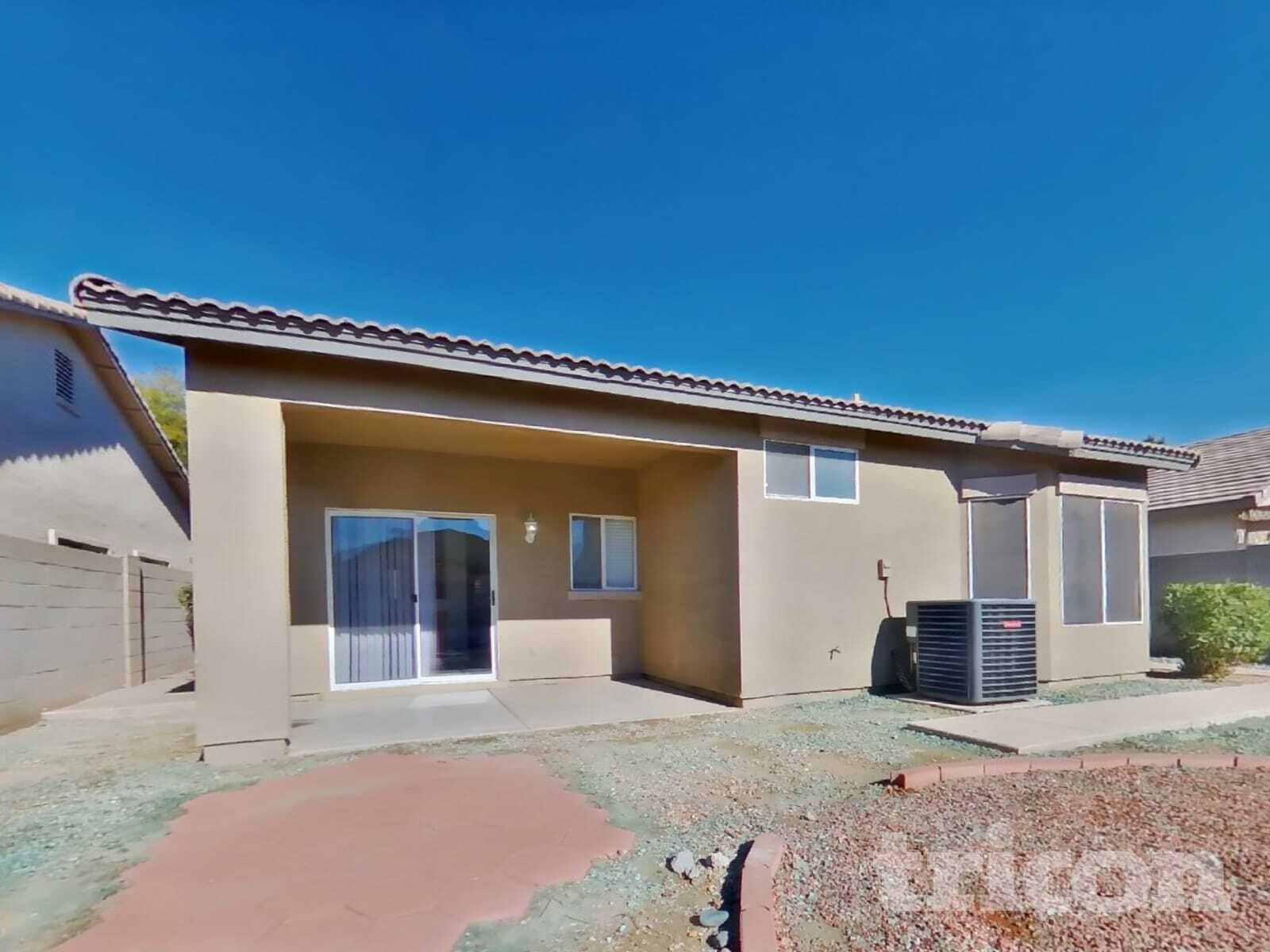 Building Photo - 12513 W Washington St