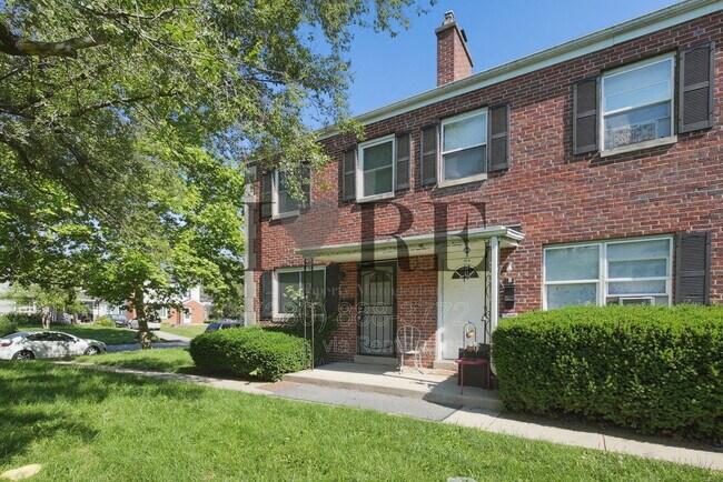 Building Photo - 316 A S Chase