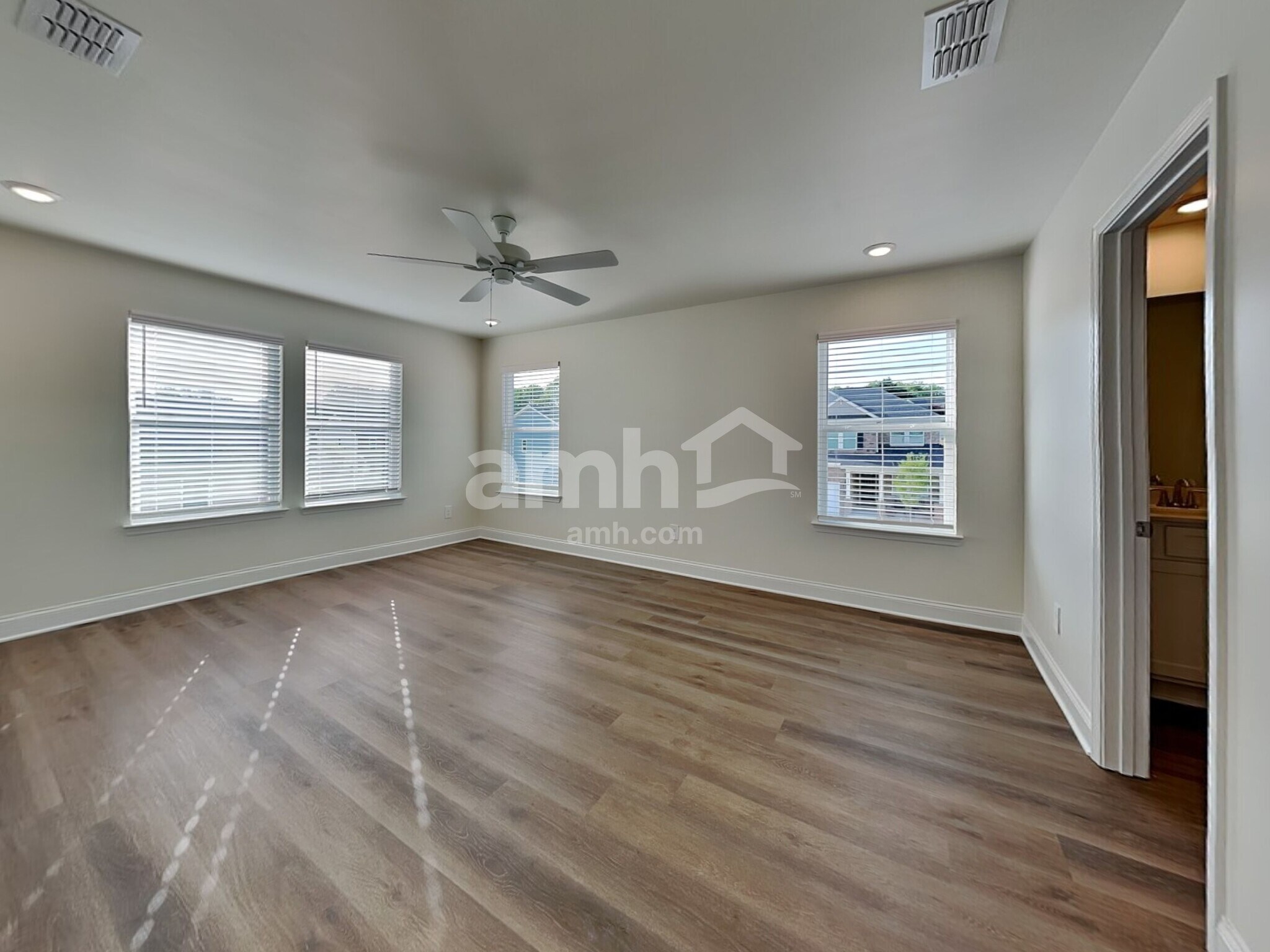 Building Photo - 3307 Emzy Dr