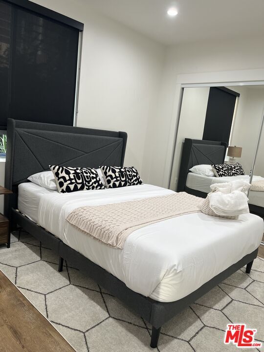 Building Photo - 124 S Croft Ave