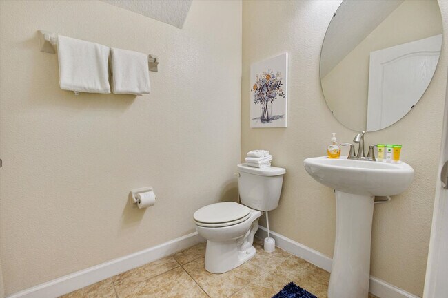 Building Photo - 1436 Moon Valley Dr