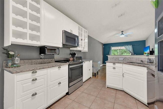 Building Photo - 10707 Palaiseau Ct