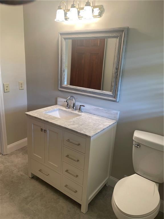 Building Photo - 5416 N Richland Creek Rd