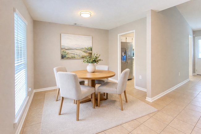 Building Photo - 25 Davidson Ave