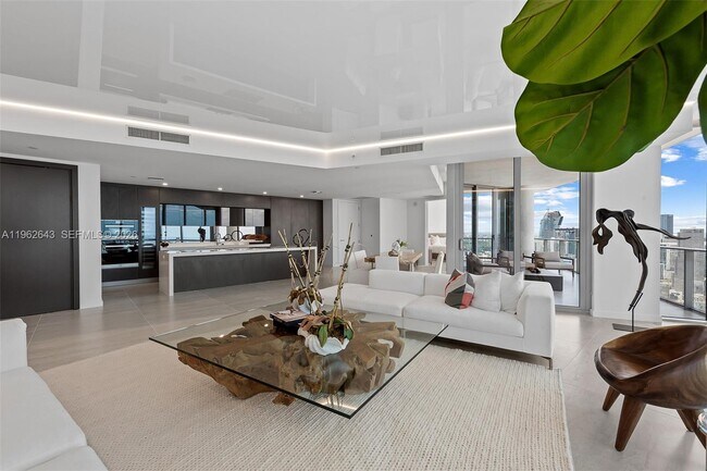 Building Photo - 851 NE 1st Ave