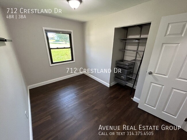 Building Photo - 712 Crestland Dr