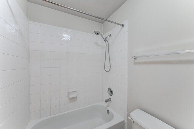 Building Photo - 10103 Cottonwood Canyon Dr