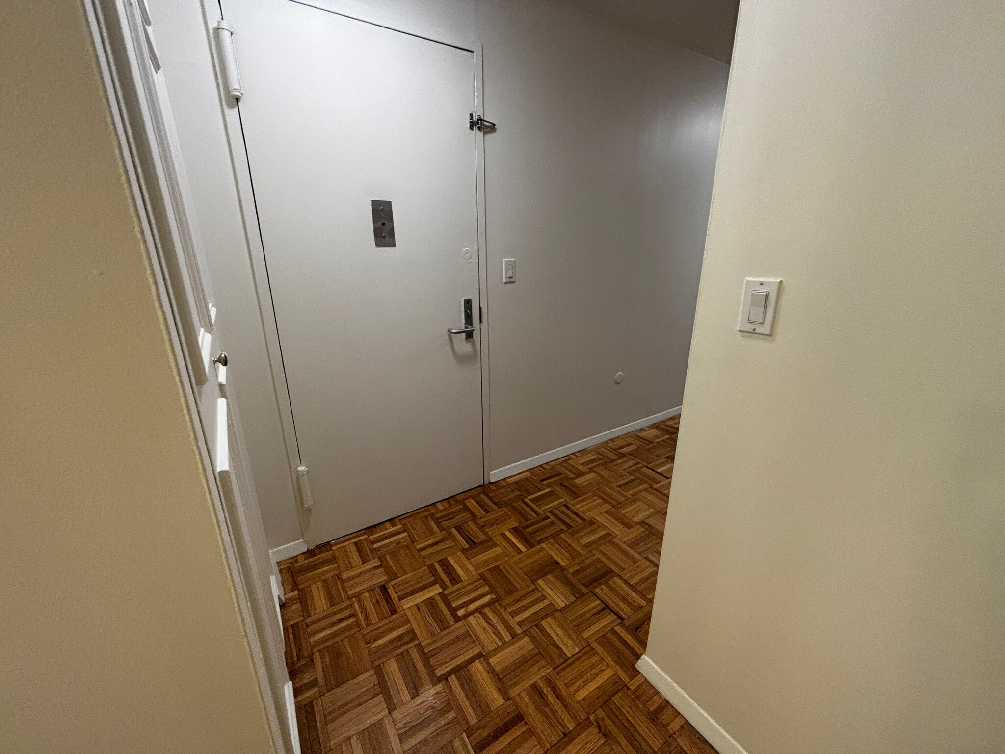 Building Photo - 109 Babcock St