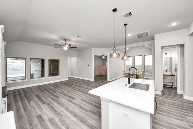 Building Photo - 10719 Lacaille Ln