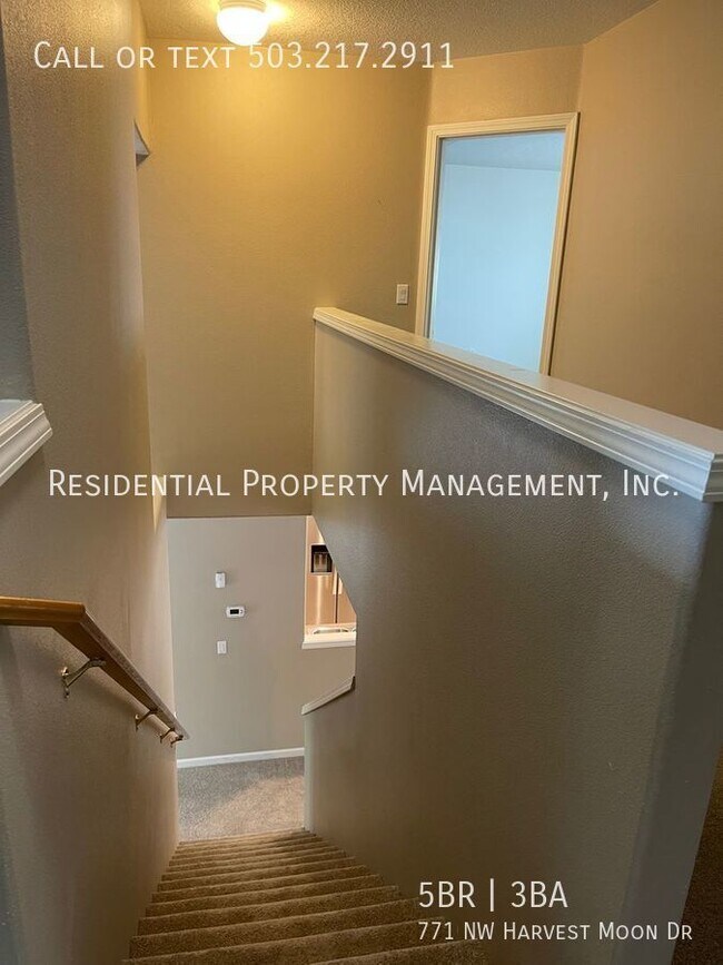 Building Photo - Alderbrook Neighborhood Home is located in...