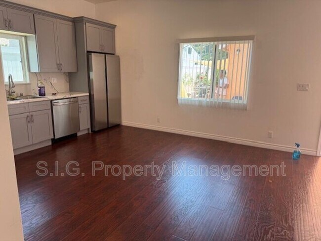 Building Photo - 7747 Valmont St