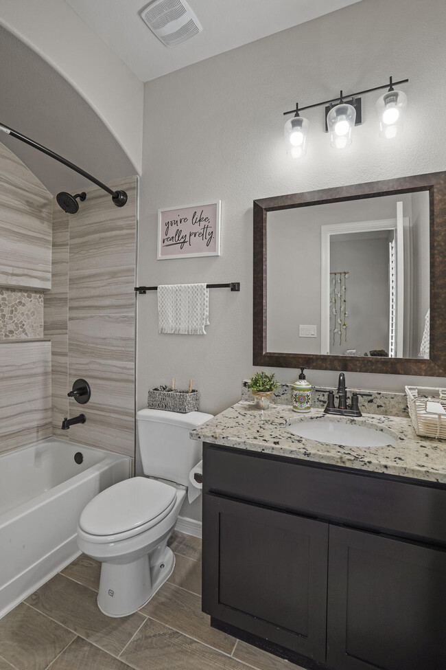 Building Photo - 4567 Marisabel Azcarate St