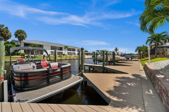 Building Photo - 1019 SE 40th St