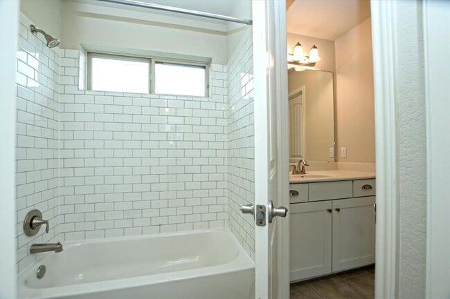 Building Photo - 7837 Aria Loop