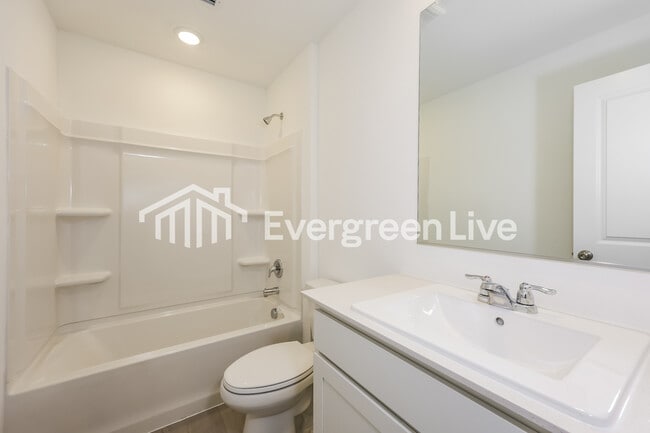 Building Photo - 10532 Desert Hawk Cir