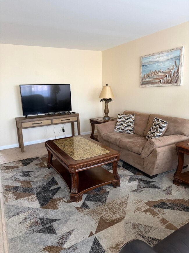 Building Photo - 2029 Exeter