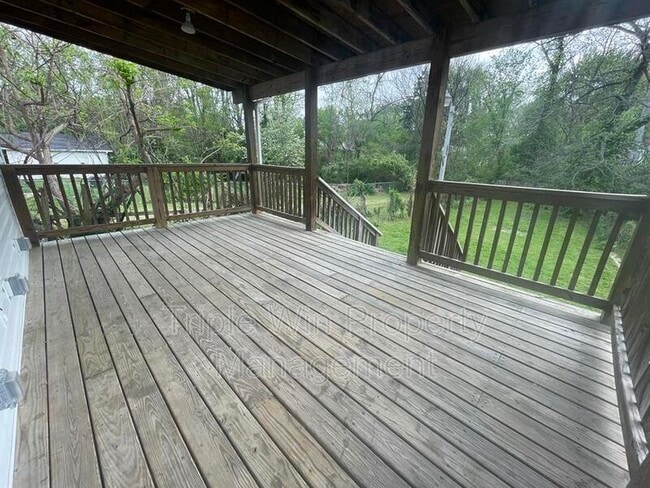 Building Photo - 132 Cunningham Ave