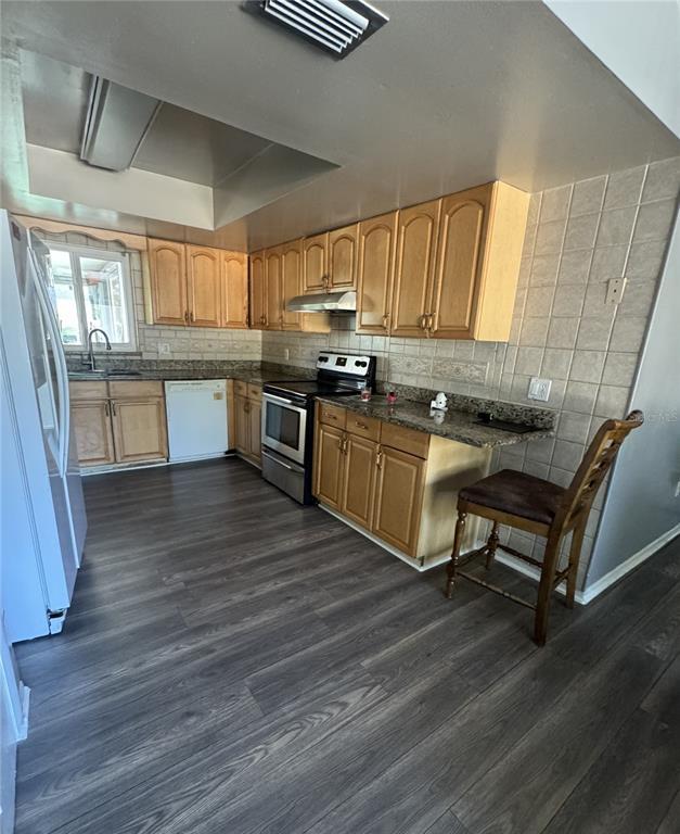 Building Photo - 1702 Hickorywood Ln