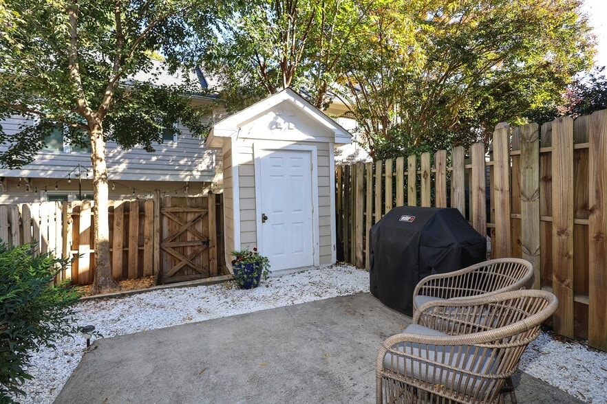Patio and Storage Shed - 2664 Dilworth Heights Ln