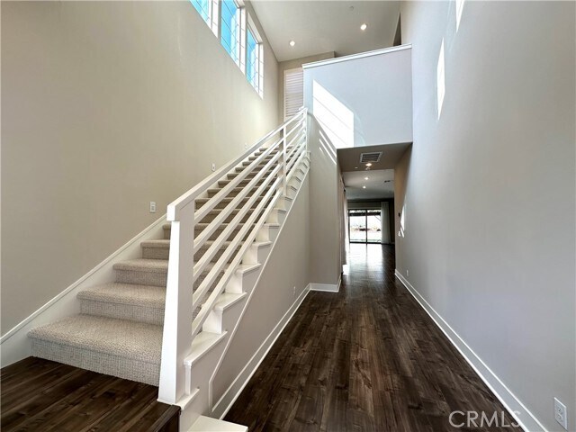 Building Photo - 127 Turnstone