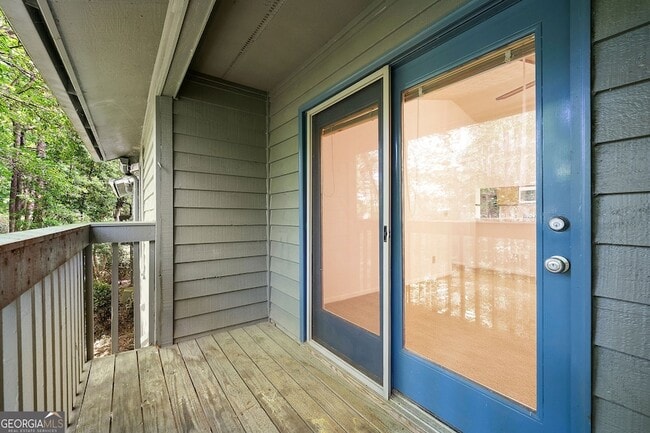 Building Photo - 1306 McClelen Way