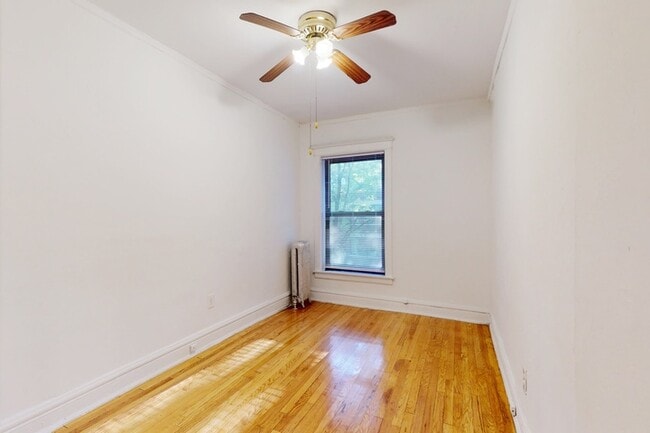 Floorplan - 5335-5337 S. Woodlawn Avenue