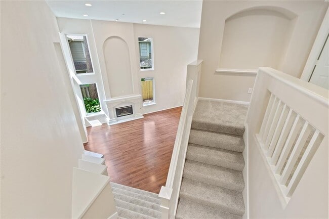 Building Photo - 175 W Greywing Cir