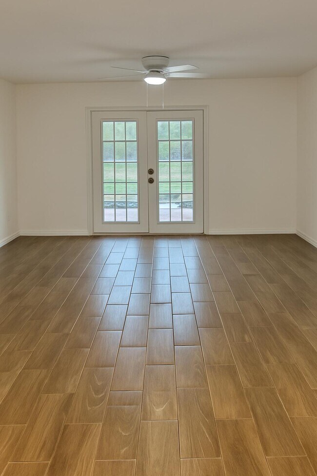 Building Photo - 481 SW Voltair Terrace