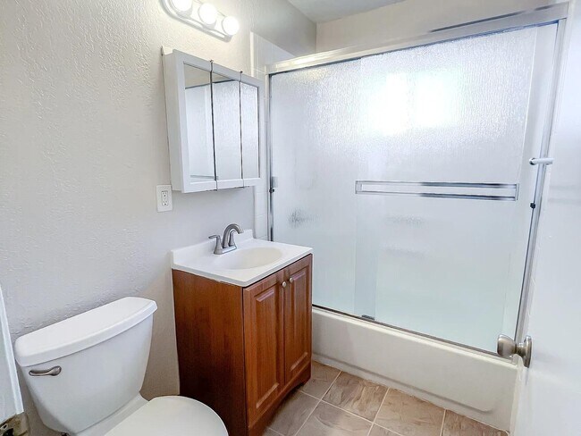 Building Photo - 5330 Monterey Rd