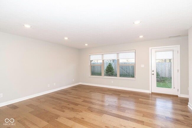 Building Photo - 8238 Bostic Dr