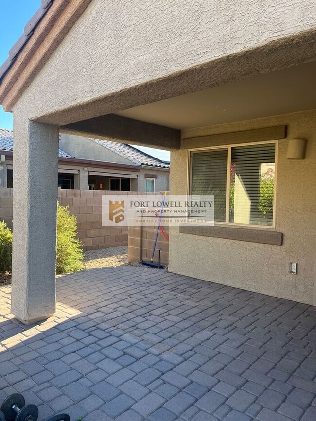 Building Photo - **Coming Soon** 4 bed 2 1/2 bath, washer/d...