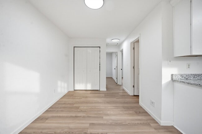 Building Photo - FULLY REMODELED 2 BED, 1.5 BATH BUNGALOW IN NORFOLK FOR RENT!