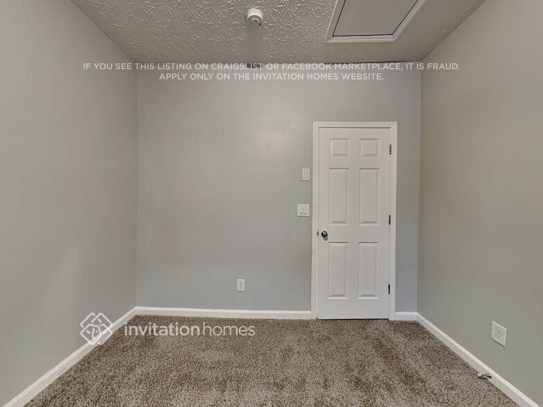Building Photo - 3930 Medlock Pk Dr