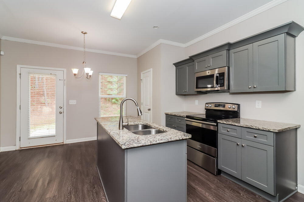 Building Photo - 412 Fieldcrest Dr