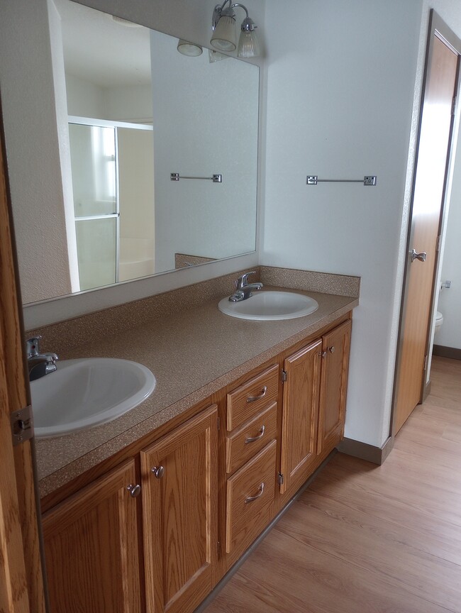 Building Photo - 507 Wyoming St