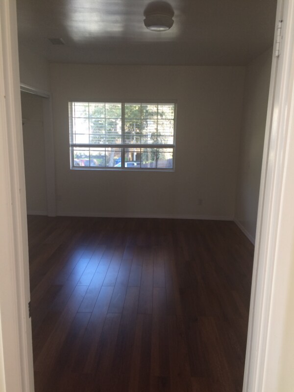 Building Photo - 5702 Carlton Way