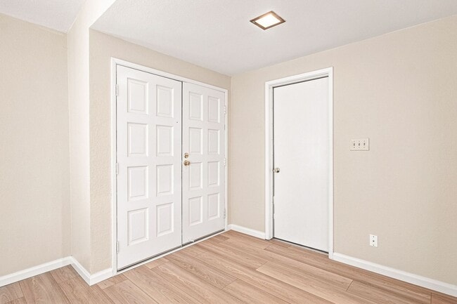 Building Photo - 6741 Altiplano Way