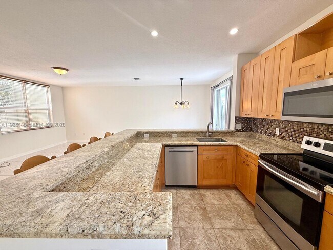 Building Photo - 1355 NW 154th Ln