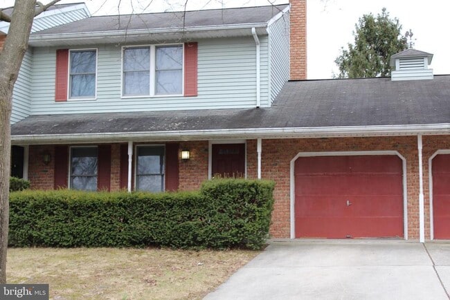 Building Photo - 2103 Foxfire Dr