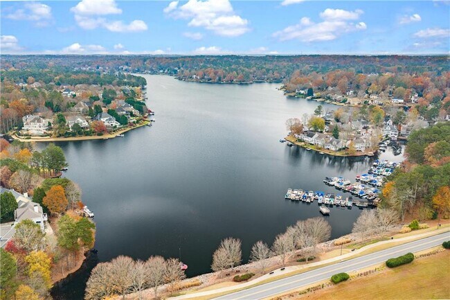 Building Photo - 135 Staghound Ct