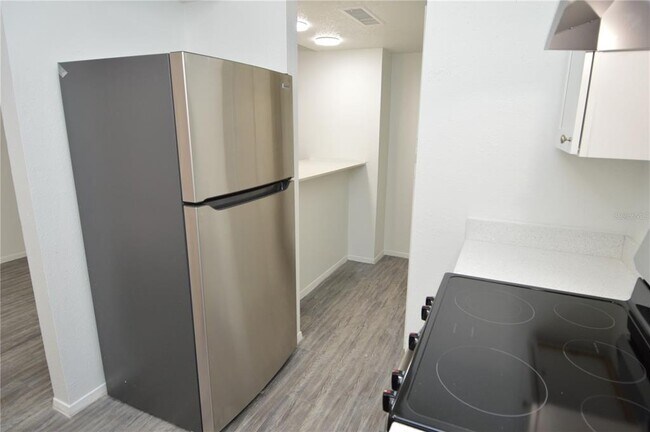 Building Photo - 5004 Castile Pl