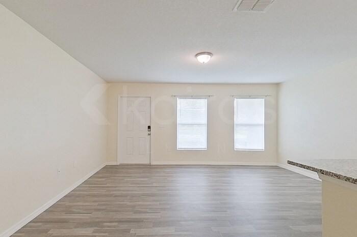 Building Photo - 27008 Anthony Ave