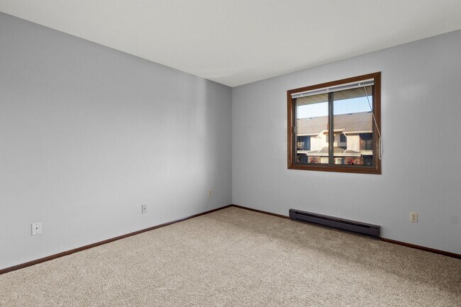 Building Photo - NEW! 2 Bedroom/2 Bath Condo-Mt Pleasant