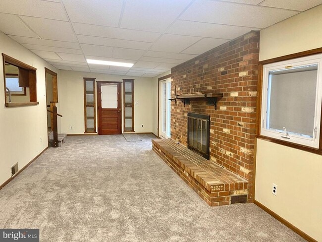 Building Photo - 19 Merriman Rd