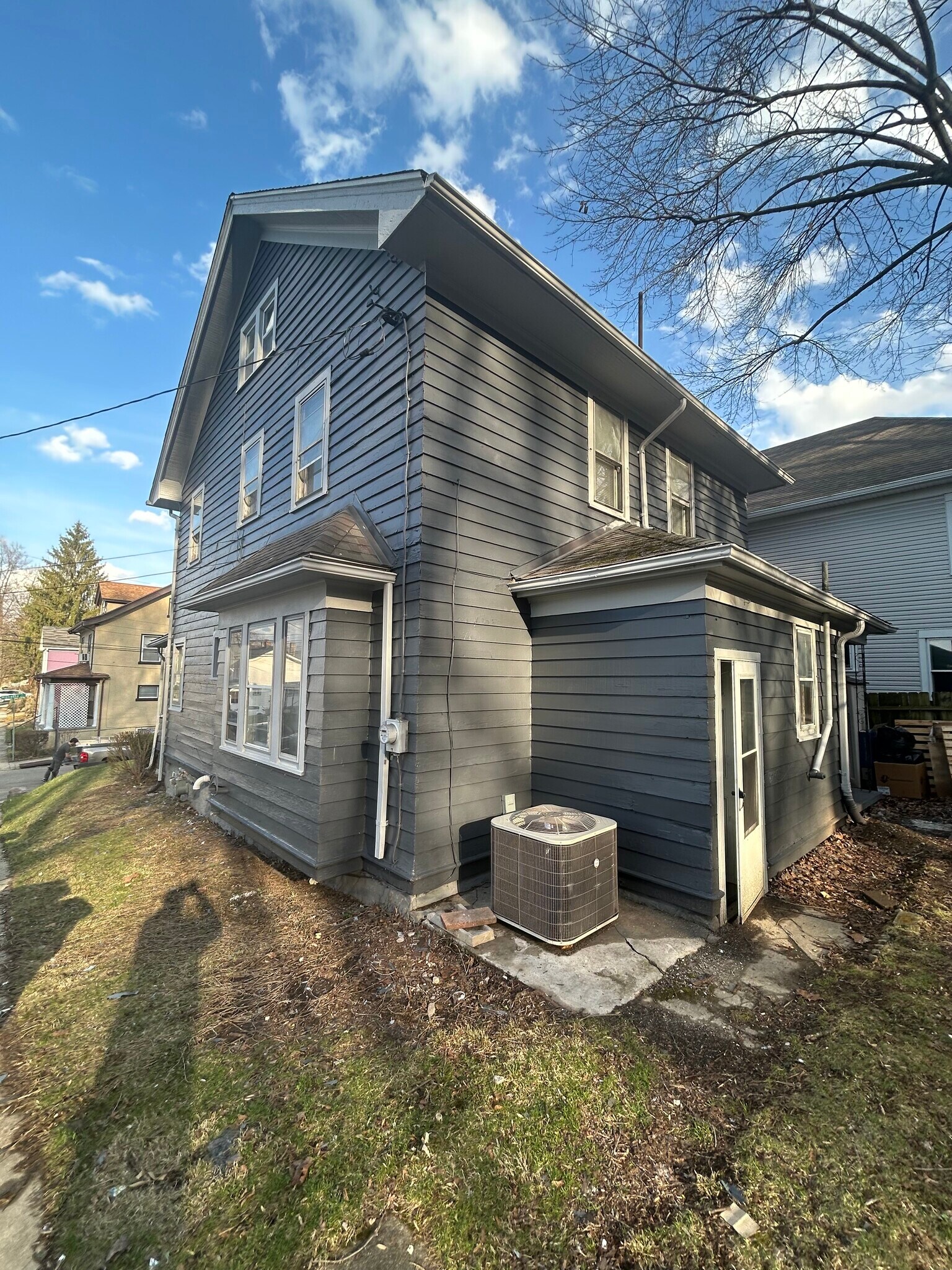 Building Photo - 1603 Manette Pl