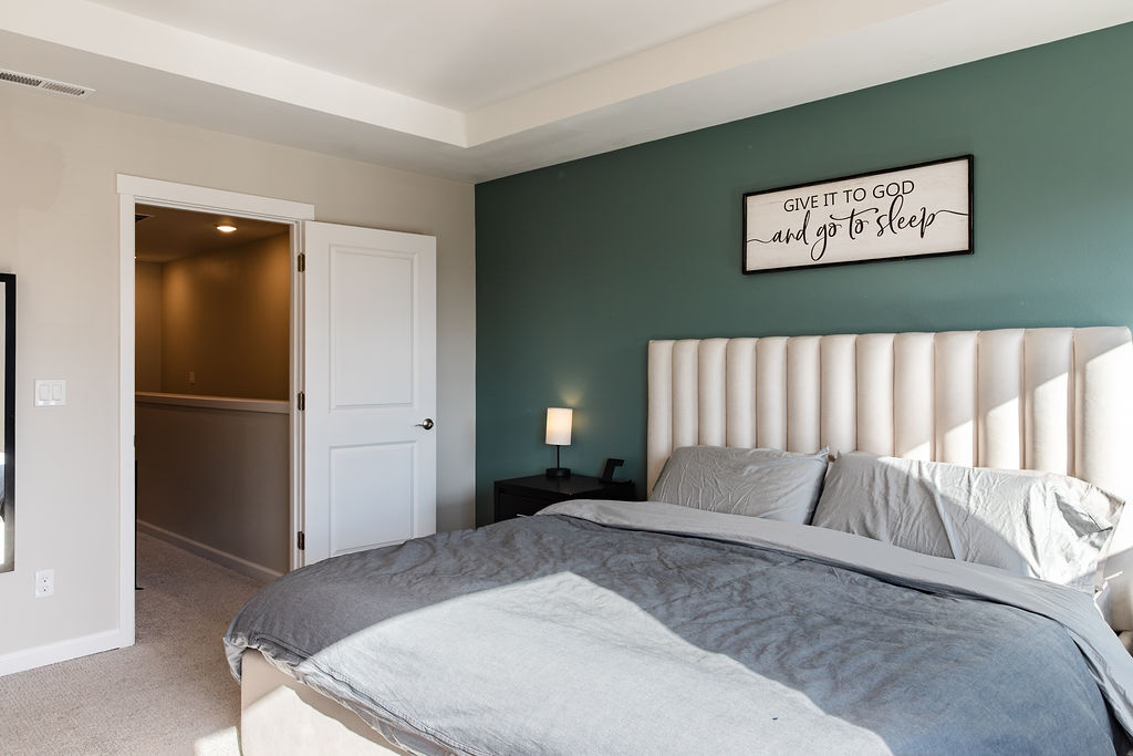 Building Photo - 18245 SW Aspen Butte Ln