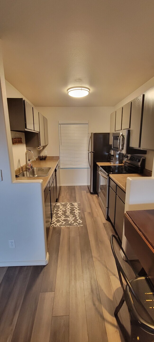 Building Photo - 1100 Goeglein Gulch Rd